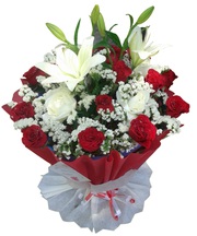 Send Valentine 2016 flowers to Cochin