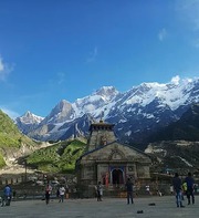 Hotel Booking Near Kedarnath Temple
